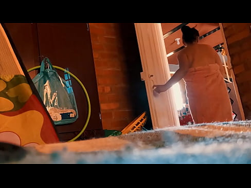 ❤️ عمویم دنبالم می آید داخل حمام، وقتی دوش می گیرم مرا به هم می زند. فقط پورنو در fa.fuxporn-com.ru ❌❤