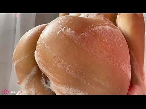 ❤️ سبزه با ارتعاش گربه خودارضایی می کند تا ارگاسم شدید در دوش گرفتن فقط پورنو در fa.fuxporn-com.ru ❌❤